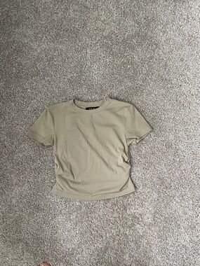Classic Crewneck Tee in Olive